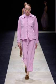 00064-emporio-armani-spring-2025-ready-to-wear-credit-gorunway.jpg