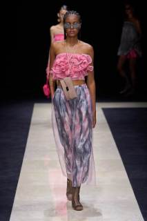 00071-emporio-armani-spring-2025-ready-to-wear-credit-gorunway.jpg