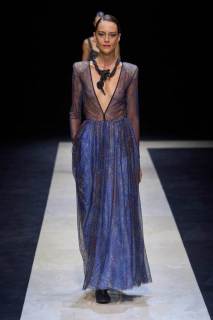 00112-emporio-armani-spring-2025-ready-to-wear-credit-gorunway.jpg