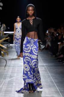 00001-etro-spring-2025-ready-to-wear-credit-gorunway.jpg