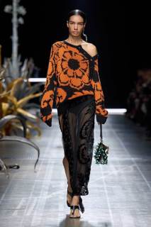 00013-etro-spring-2025-ready-to-wear-credit-gorunway.jpg