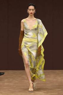 00027-ferrari-spring-2025-ready-to-wear-credit-gorunway.jpg