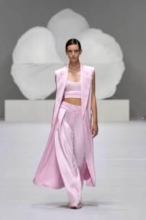 00001-genny-spring-2025-ready-to-wear-credit-brand.jpg