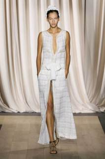 00030-giambattista-valli-spring-2024-ready-to-wear-credit-gorunway