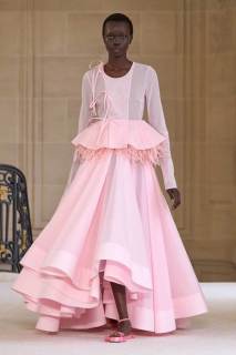 00020-giambattista-valli-spring-2025-ready-to-wear-credit-gorunway.jpg