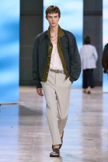 00020-hermes-spring-2025-menswear-credit-gorunway.jpg