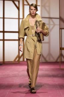 00022-hermes-spring-2025-ready-to-wear-credit-gorunway.jpg