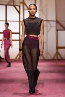 00033-hermes-spring-2025-ready-to-wear-credit-gorunway.jpg