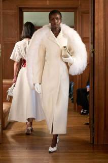 00012-jacquemus-spring-2025-ready-to-wear-credit-gorunway-jpg.webp_