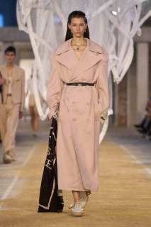 00001-lacoste-spring-2025-ready-to-wear-credit-gorunway.jpg