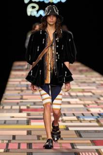 00003-louis-vuitton-spring-2025-ready-to-wear-credit-gorunway.jpg