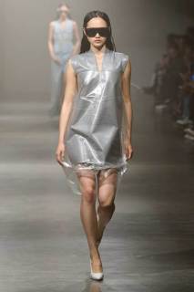 00017-mm6-maison-margiela-spring-2025-ready-to-wear-credit-gorunway.jpg