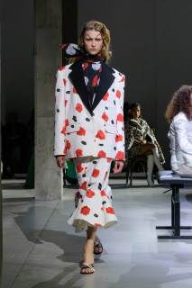 00036-marni-spring-2025-ready-to-wear-credit-brand-giovanni-giannoni.jpg