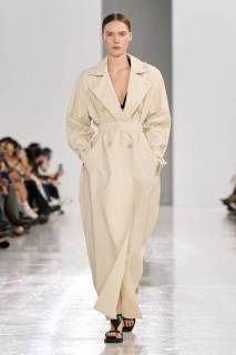 00033-max-mara-spring-2025-ready-to-wear-credit-gorunway.jpg