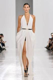 00048-max-mara-spring-2025-ready-to-wear-credit-gorunway.jpg