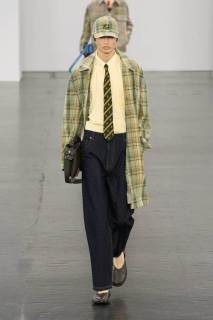 00009-fendi-spring-2025-menswear-credit-gorunway.jpg