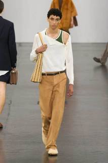 00033-fendi-spring-2025-menswear-credit-gorunway.jpg