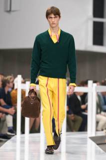 00039-prada-spring-2025-menswear-credit-gorunway.jpg