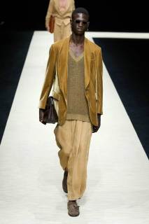 00024-emporio-armani-spring-2025-menswear-credit-gorunway.jpg