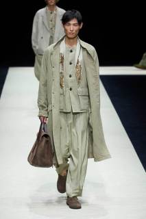 00035b-emporio-armani-spring-2025-menswear-credit-gorunway.jpg