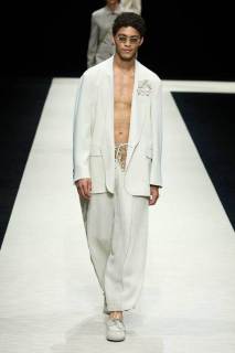 00059-emporio-armani-spring-2025-menswear-credit-gorunway.jpg