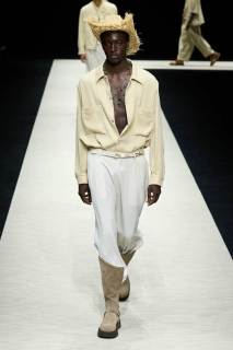 00062-emporio-armani-spring-2025-menswear-credit-gorunway.jpg