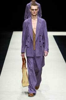 00076-emporio-armani-spring-2025-menswear-credit-gorunway.jpg