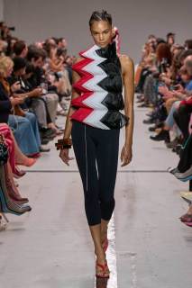 00001-missoni-spring-2025-ready-to-wear-credit-gorunway.jpg