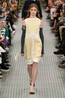 00066-miu-miu-spring-2025-ready-to-wear-credit-gorunway.jpg