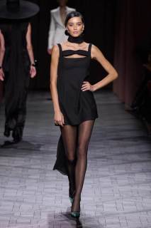 00007-nina-ricci-spring-2025-ready-to-wear-credit-gorunway.jpg