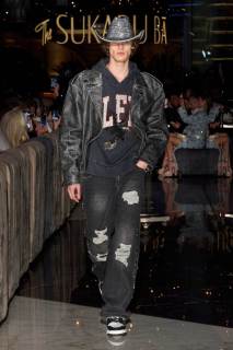 00003-philipp-plein-fall-2025-ready-to-wear-credit-gorunway.jpg