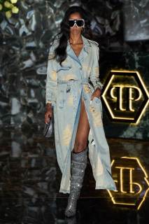 00022-philipp-plein-spring-2025-ready-to-wear-credit-gorunway.jpg