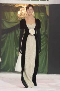 00007-richard-quinn-fall-2025-ready-to-wear-credit-gorunway.jpg