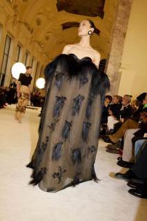 00016-schiaparelli-spring-2025-couture-credit-brand.jpg