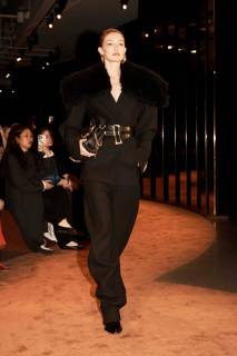 00001-schiaparelli-fall-2025-ready-to-wear-credit-brand.jpg