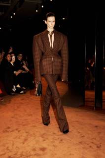 00007-schiaparelli-fall-2025-ready-to-wear-credit-brand.jpg