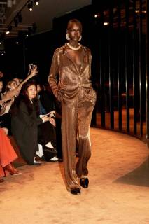 00021-schiaparelli-fall-2025-ready-to-wear-credit-brand.jpg