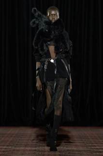 00027-simone-rocha-fall-2025-ready-to-wear-credit-gorunway.jpg