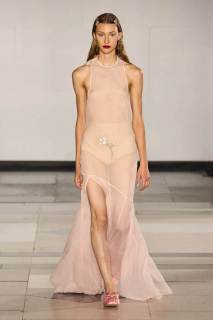 00046-simone-rocha-spring-2025-ready-to-wear-credit-gorunway.jpg