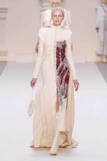 00043-thom-browne-fall-2024-couture-credit-gorunway.jpg