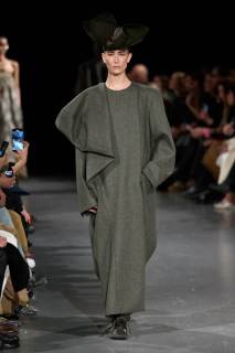 00011-uma-wang-fall-2025-ready-to-wear-credit-gorunway.jpg