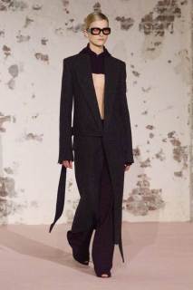 00007-victoria-beckham-fall-2025-ready-to-wear-credit-brand.jpg