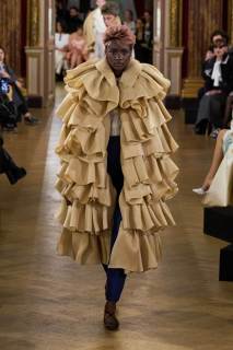 00013-viktor-and-rolf-spring-2025-couture-credit-gorunway