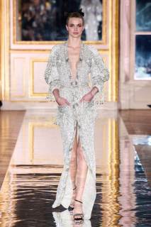 00006-zuhair-murad-spring-2025-couture-credit-gorunway